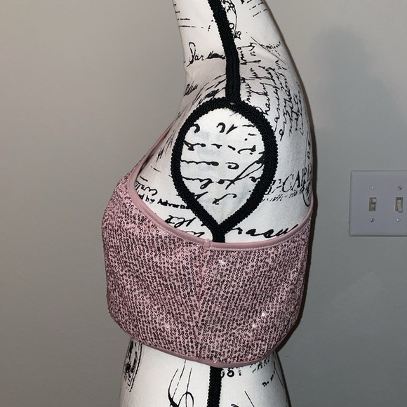 Pink top - Picture 3 of 7